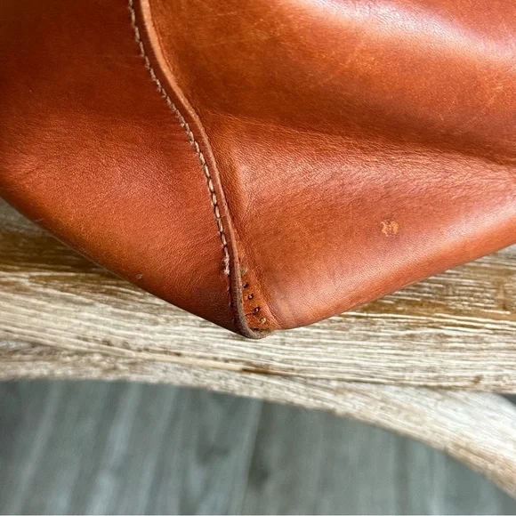 Sezane Sam leather tote bag - Picture 9 of 13